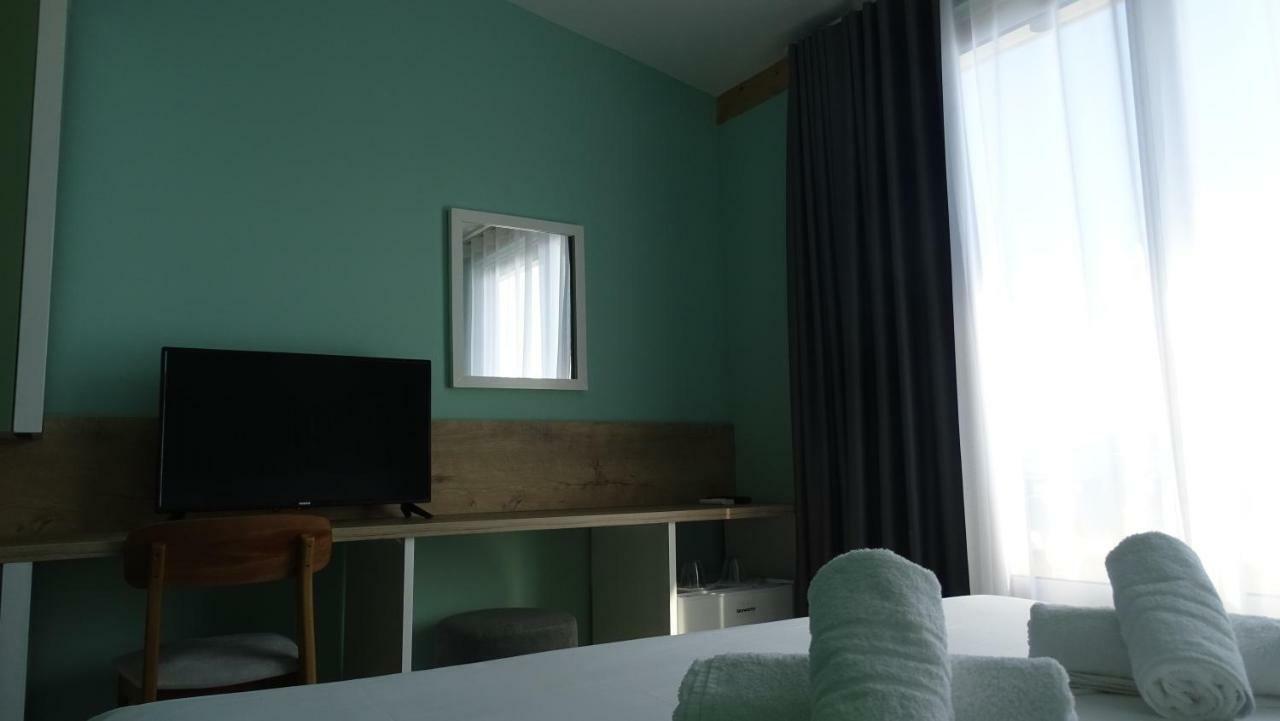 Bistrica Hotel Саранда Екстер'єр фото